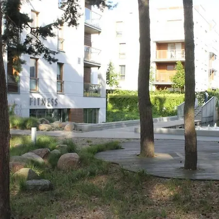 Nadmorski Dwor 20 Hotel *